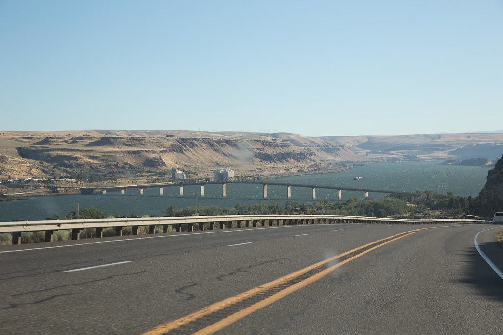 Satus Pass Highway US 97 WSDOT